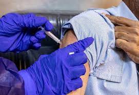 ثبت‌نام تزریق واکسن کووید۱۹ برای بیماران نادر و بیماران دیابتی